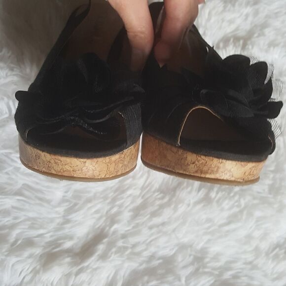 CL by Laundry Ilena Wedge Sandals Black Cork Open Toe Flower Top Shoes Size 7.5 - Picture 10 of 13